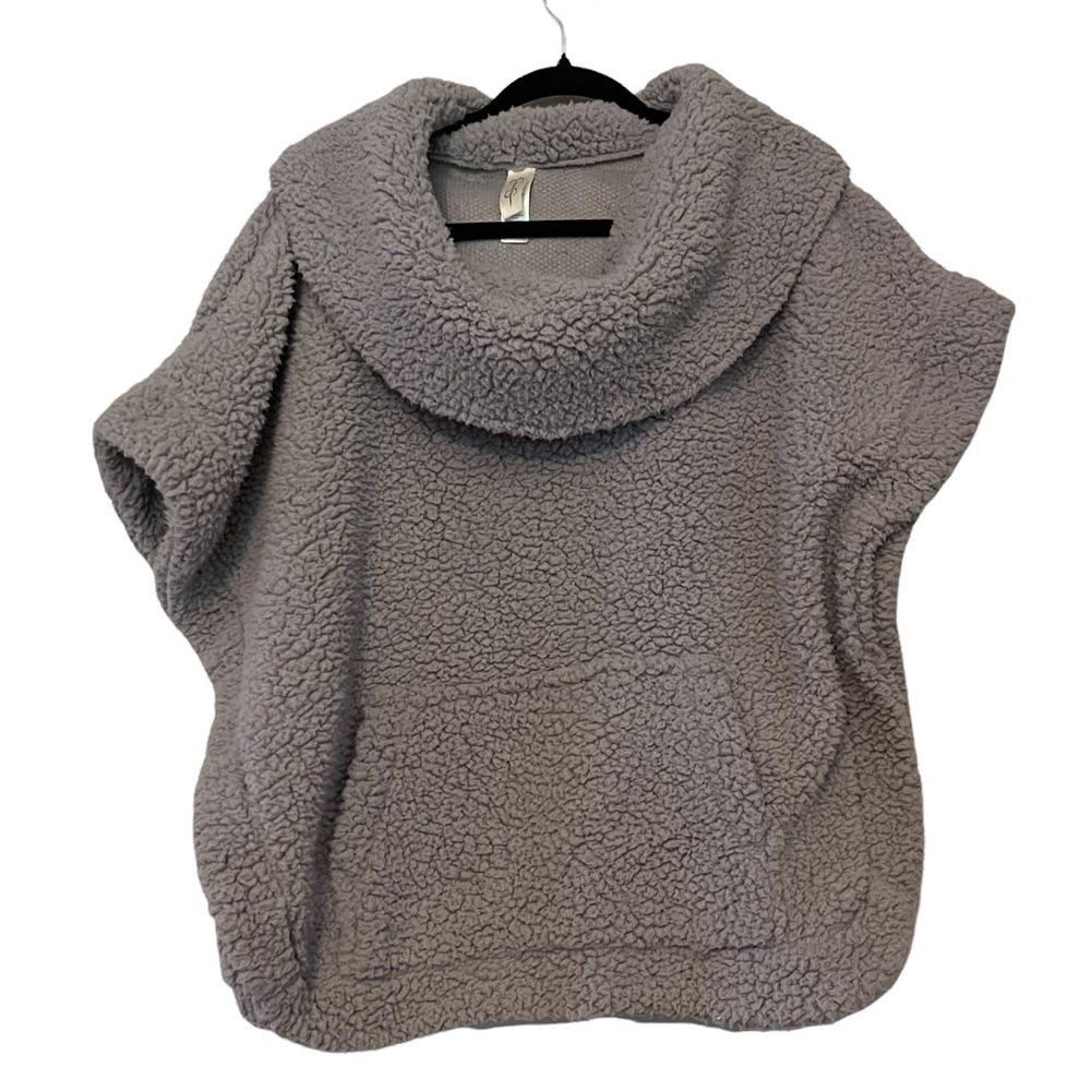 Jessica Simpson Cowl Neck Sherpa Poncho with pocket Size Small
